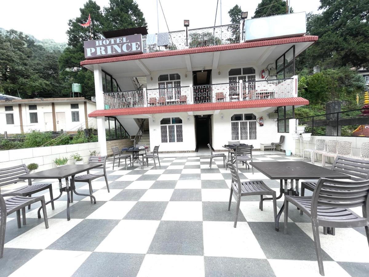 Hotel Prince ! Nainital Mall Road-Prime-Location In-Front-Of-Naini-Lake Hygiene-And-Spacious-Room Екстериор снимка