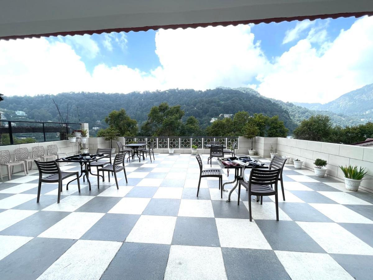 Hotel Prince ! Nainital Mall Road-Prime-Location In-Front-Of-Naini-Lake Hygiene-And-Spacious-Room Екстериор снимка