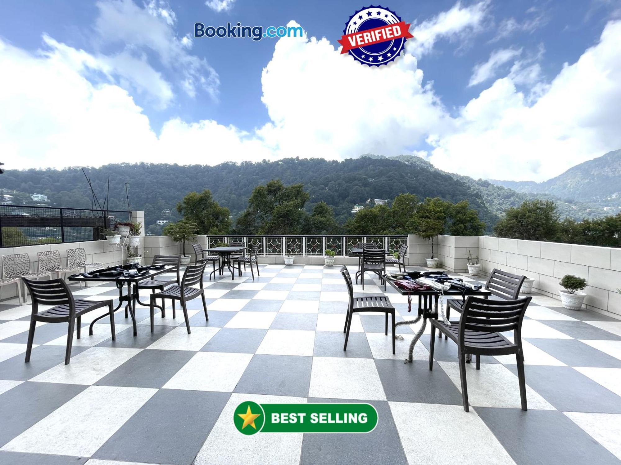 Hotel Prince ! Nainital Mall Road-Prime-Location In-Front-Of-Naini-Lake Hygiene-And-Spacious-Room Екстериор снимка